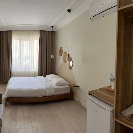 Hotel Kingway *